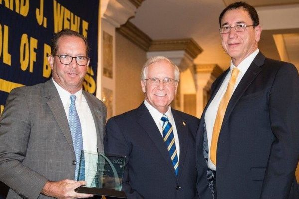 Edward M. Murphy, Vice President/Chief Investment Officer, Merchants Insurance Group, Given Shick Award from Canisius College