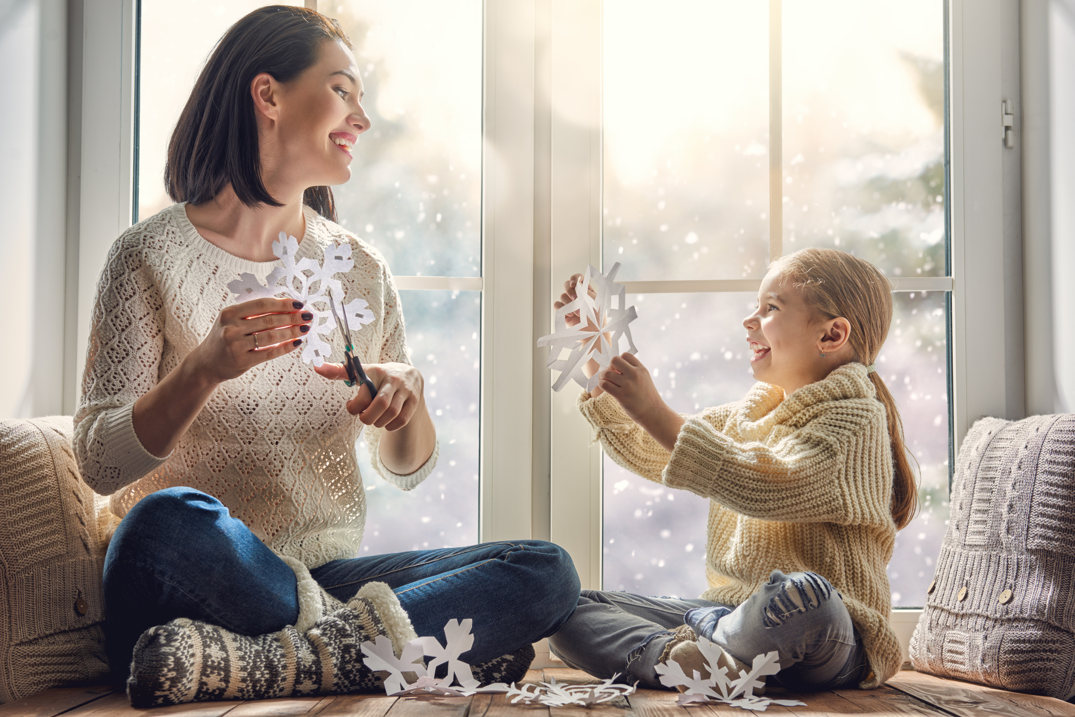 best practices for holiday decorating safety