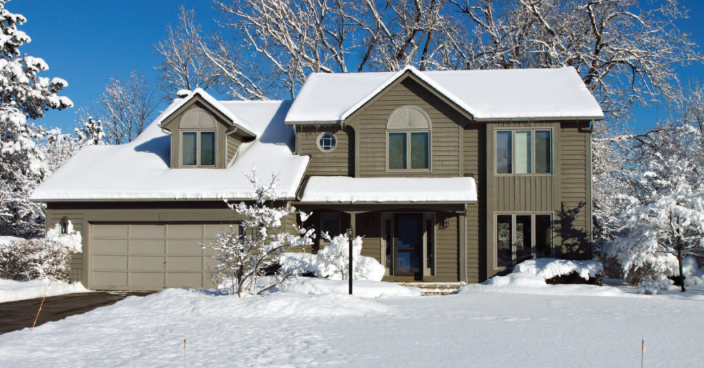 keep your house safe while traveling on winter vacation