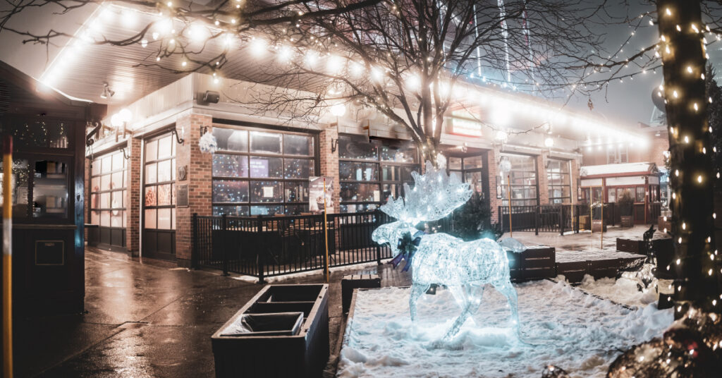 restaurant exterior in the winter