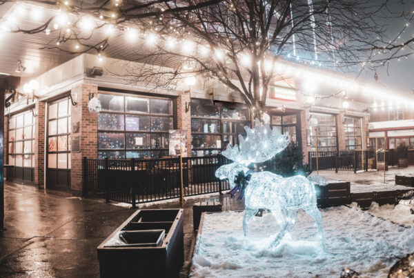 restaurant exterior in the winter
